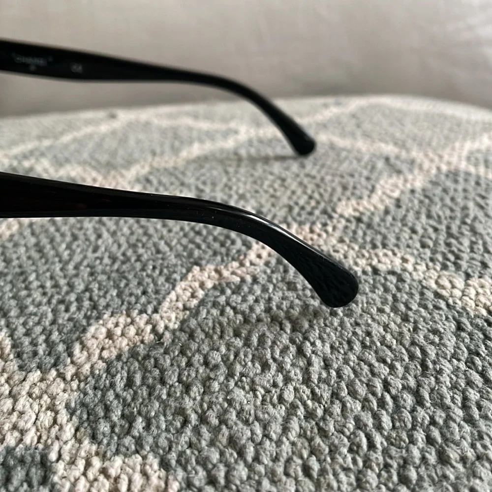 CHANEL 100% authentic